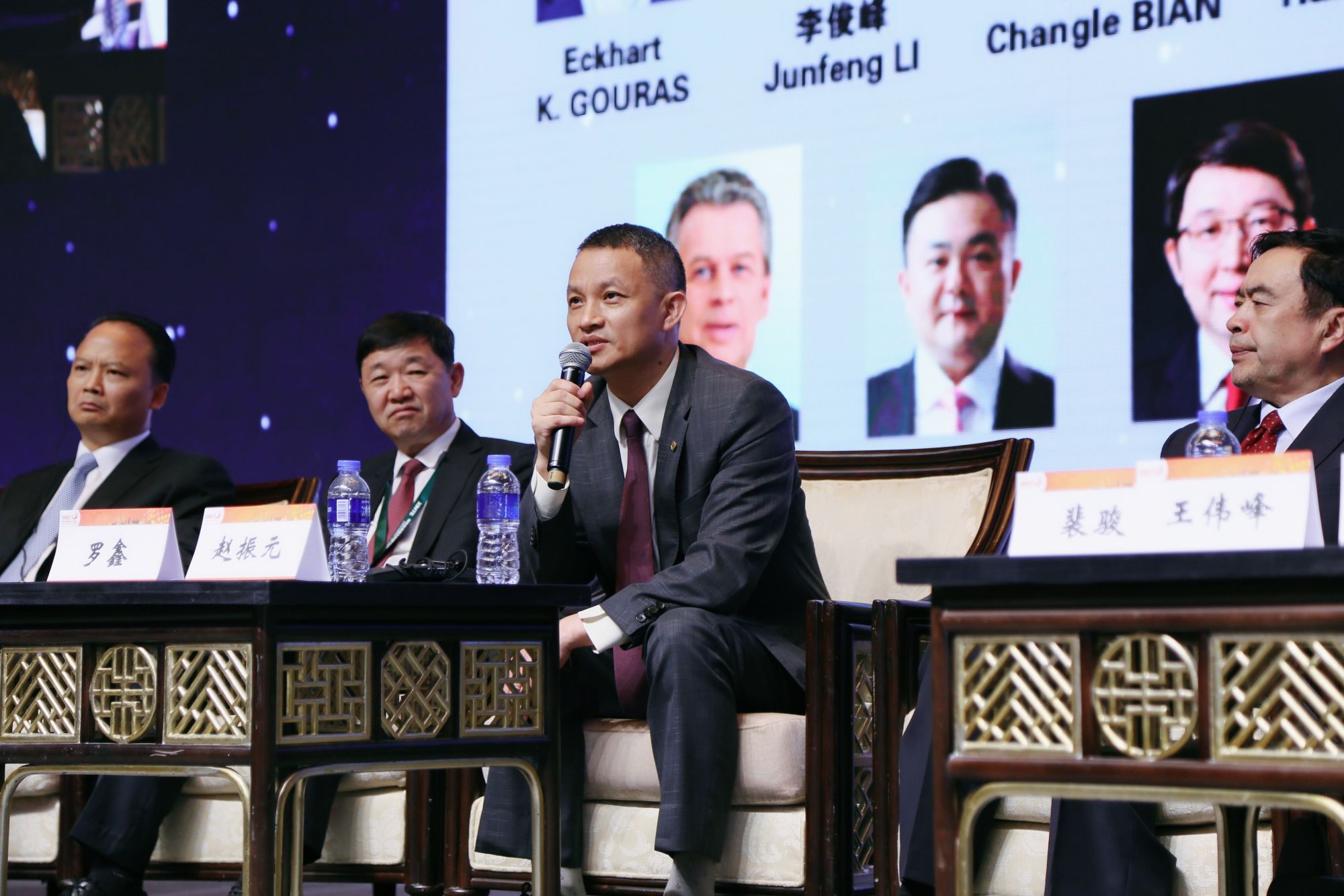 世界杯下单集成CEO罗鑫：组件海外出货量、系统集成业务今年目标翻一番